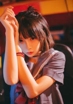 秋霞午夜欧美_超清HD在线观看